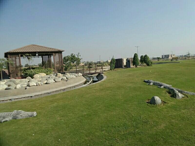 10 Marla Residential Plot For sale In Rs. 13000000 Only 4