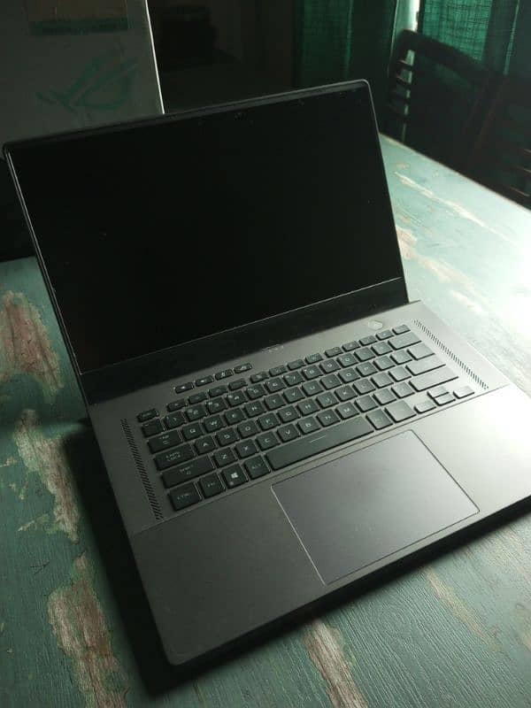 Asus ROG Zephyrus G15 0