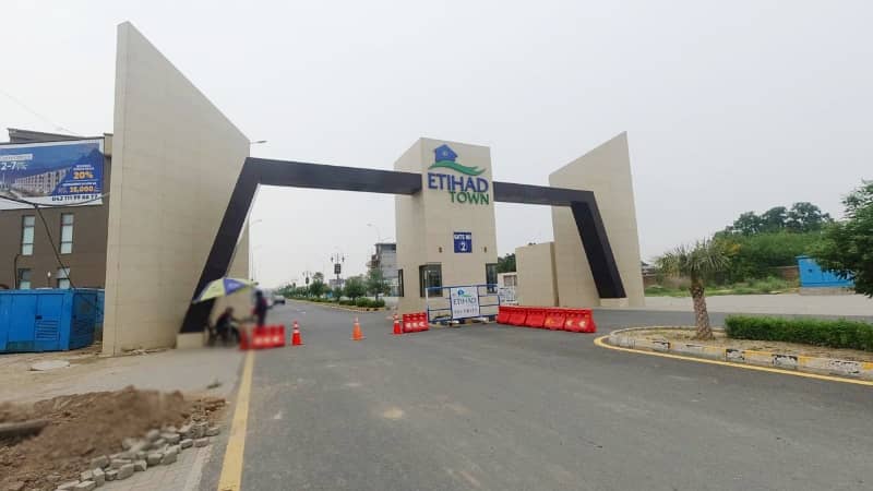 10 MARLA RESIDENTAL PLOT ON 2 YEARS EASY INSTALLMENT PLAN IN ETIHAD TOWN PHASE 1 PREMIER LIVING BLOCK FACING RAIWIND ROAD 8