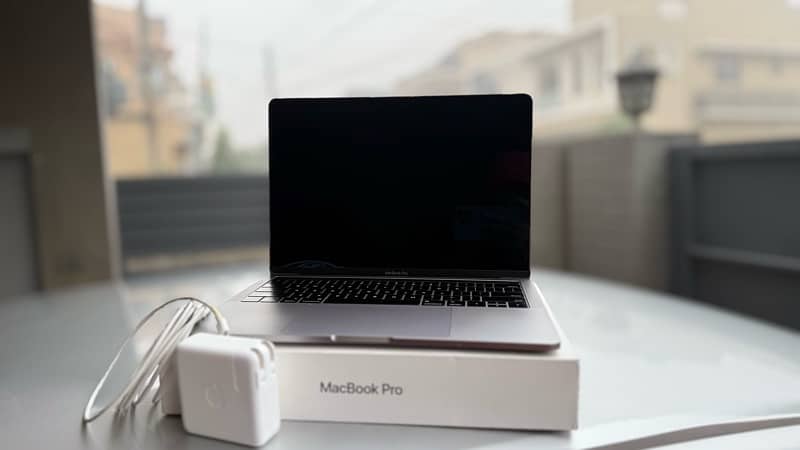 MacBook Pro late  2019 2