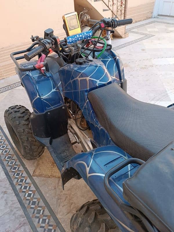 4 wheeler heavy bike 0