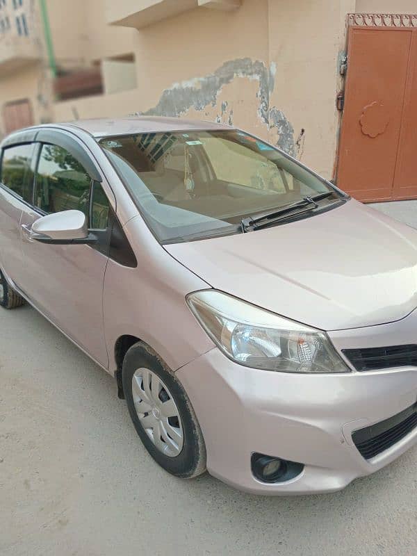 Toyota Vitz 2012 3