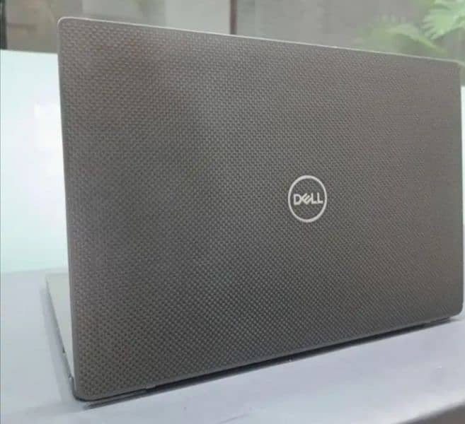 Dell 7300 i5-8th laptop 1