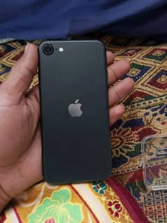 I phone se 2020 full box 64gb 100 health