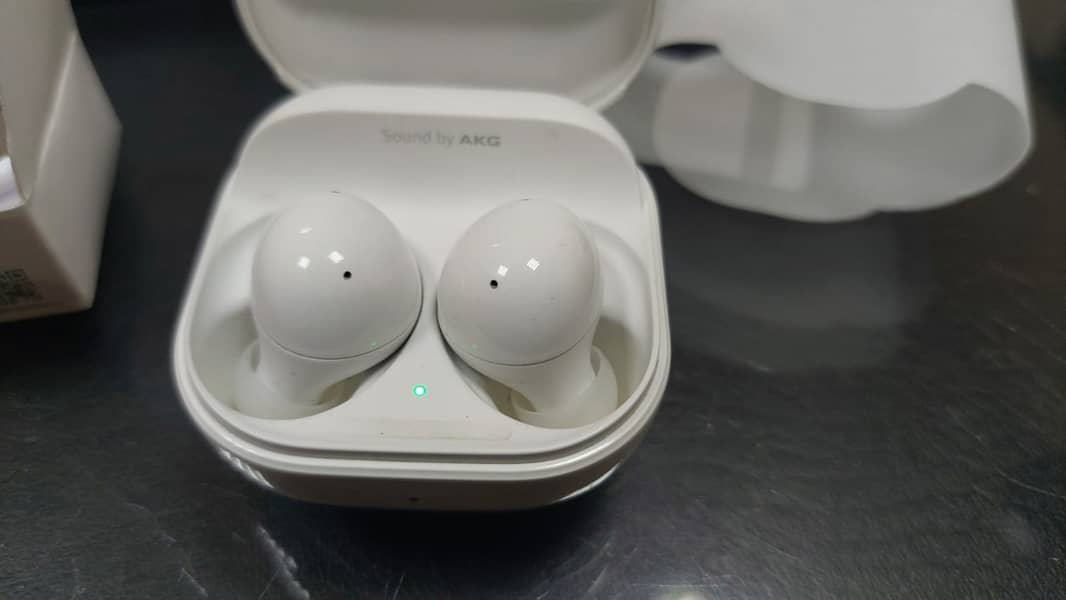 Samsung Galaxy Buds 2 2