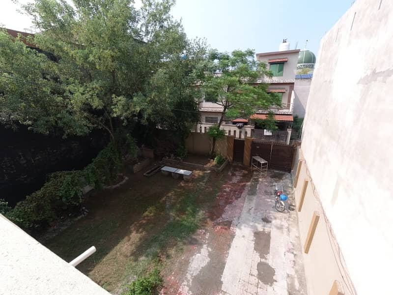 30 Marla House For Sale In Investor Rate Defence Road 1