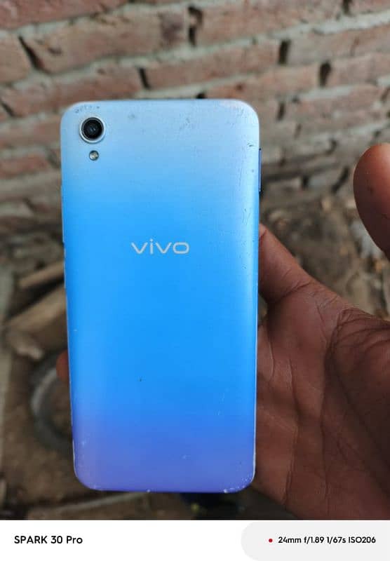 vivo y1s 2