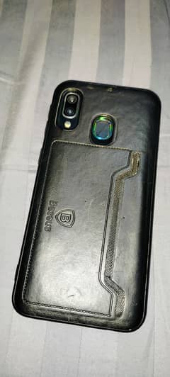 Samsung Galaxy a40 4 64 for sale urgent