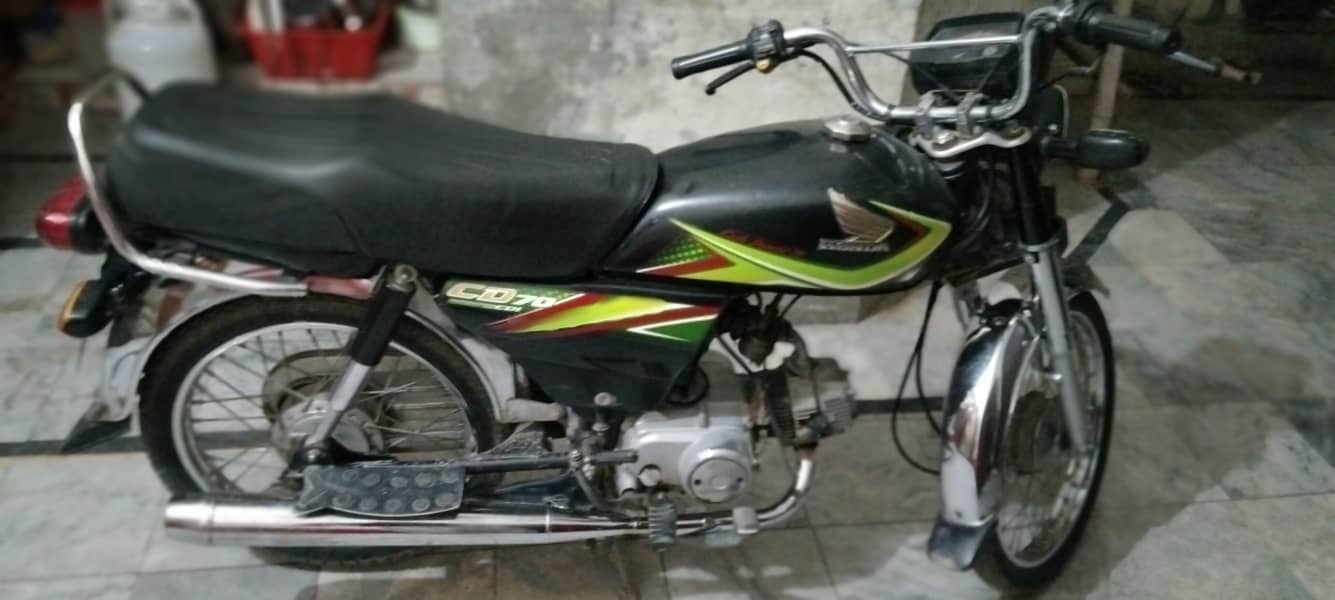 Honda CD 70 2019 3