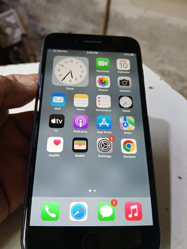 I phone 8+ good condition. 64gb non PTA   78%battry Hath 1