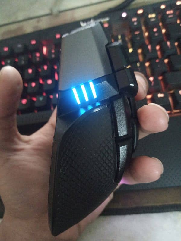 corsair ironclaw mouse,k65 mechanical keybord voidpro gaming headset 2