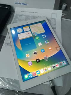 Apple Ipad 9.7 5th generation for sale