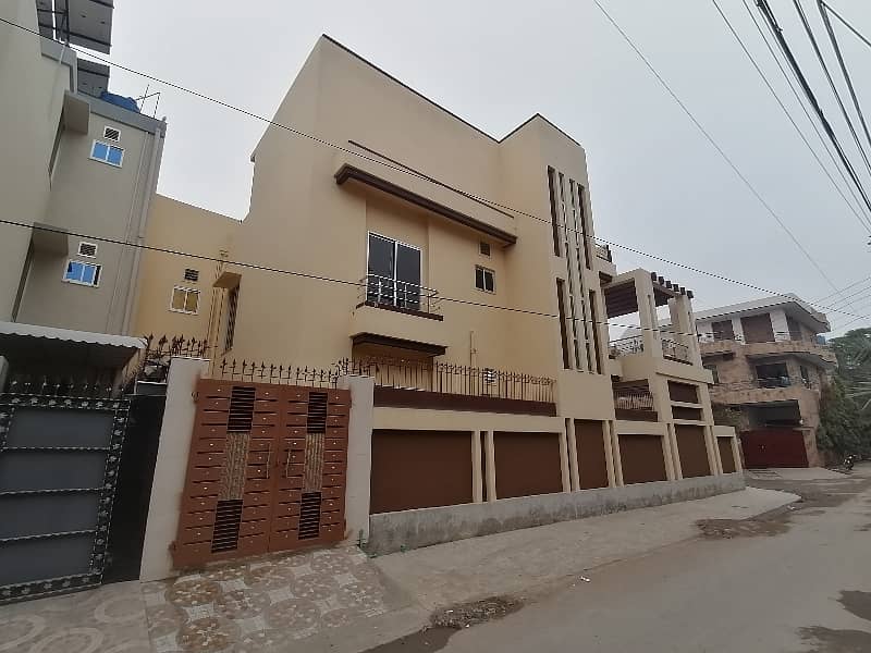 Corner 10 Marla House In Sabzazar Scheme Best Option 2