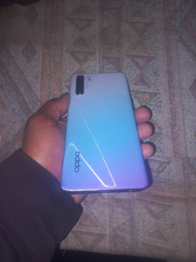 oppo F15 3