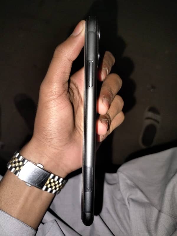 iPhone 11 non pta 4