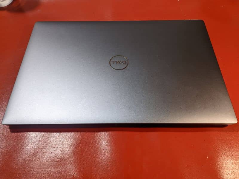 DELL PRECISION 5540 (Core i7 9th gen) 0