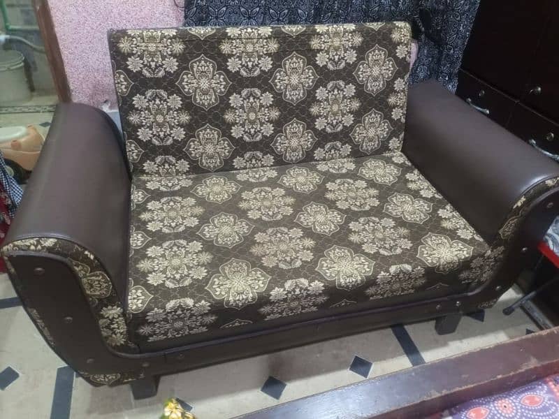 2 Seater Sofa combed 0