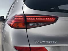 hyundai tucson back light available genuine