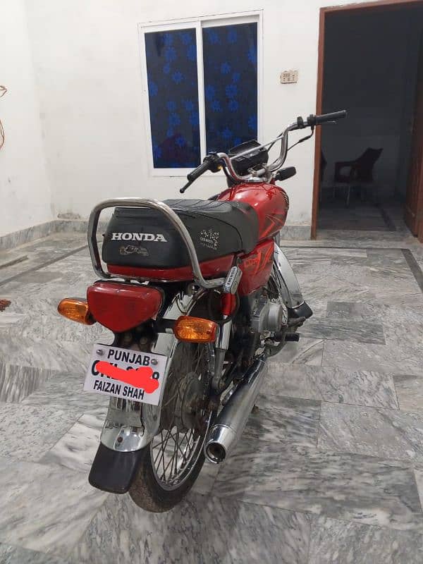 Honda CD70 5