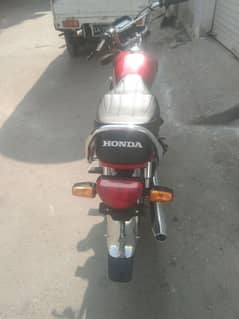 2024 model Honda 70 red color un regesid