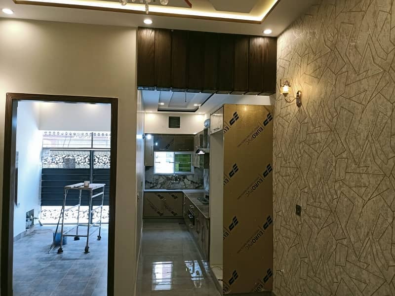 3 Marla House In Stunning Wahdat Colony Is Available For Sale 5