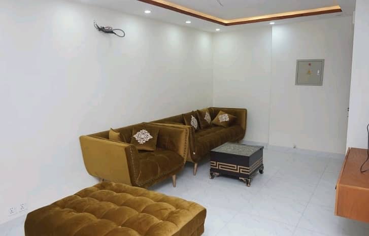 400 Square Feet Flat Is Available For rent 0