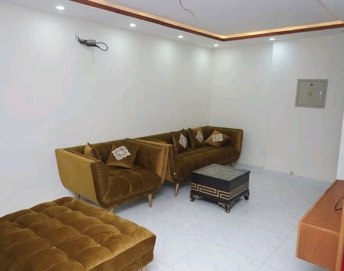 400 Square Feet Flat Is Available For rent 4