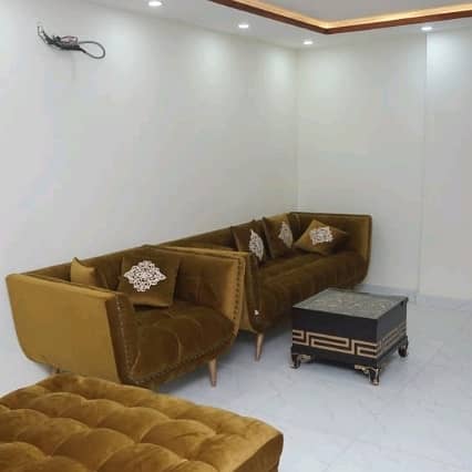 400 Square Feet Flat Is Available In Affordable Price In Bahria Town - Sector C 6