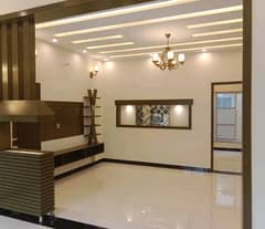 10 Marla House In Stunning Bahria Town - Sector C Is Available For rent