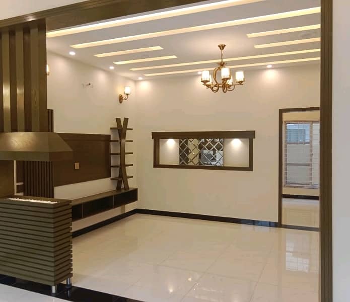 10 Marla House In Stunning Bahria Town - Sector C Is Available For rent 0