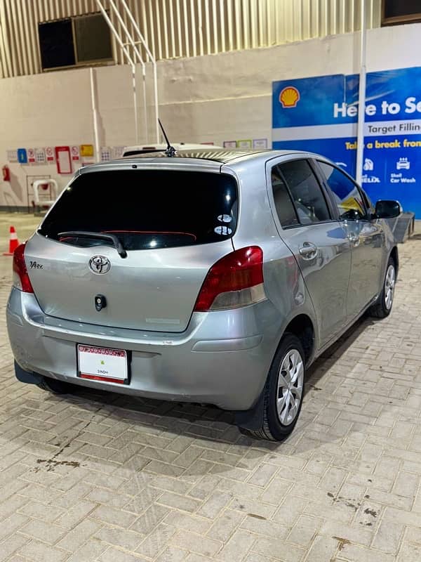 Toyota Vitz 2010 5