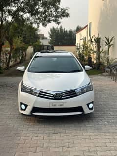 Toyota Corolla Altis Grande CVT-i 1.8 2015