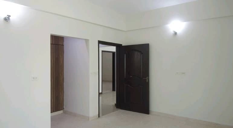 10 Marla Flat In Askari 11 - Sector B Apartments Best Option 20