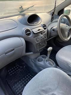 Toyota Vitz 2000