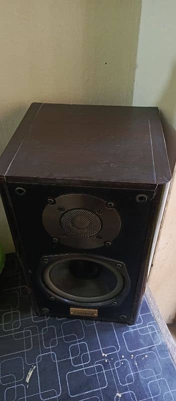 Onkyo speaker model no. D. 200 4