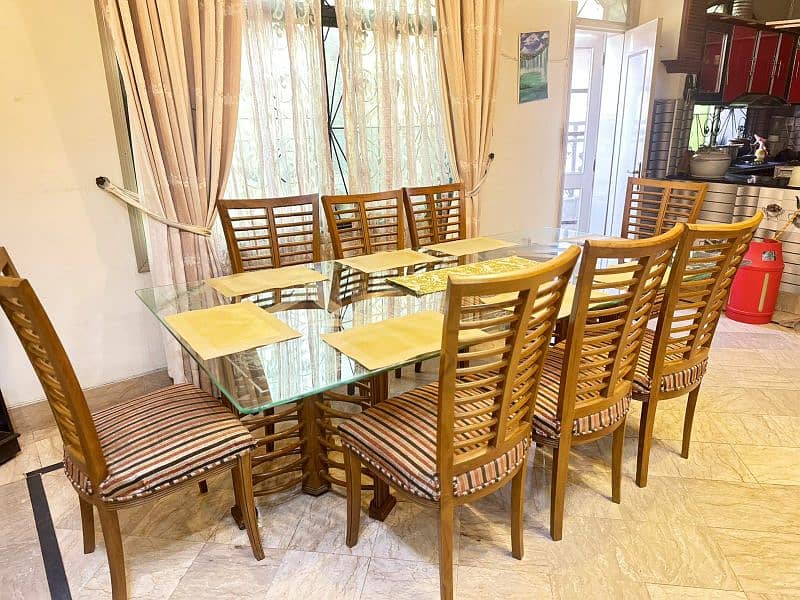 dining table of 8 chair 3