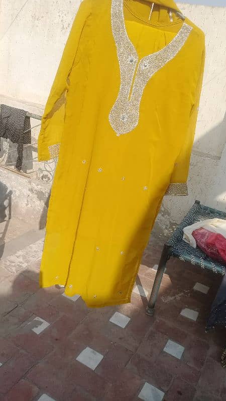 best 2nd hand clothes one time used only in low price 19