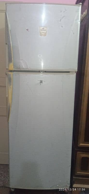 Dowlance Large size Refrigerator 0