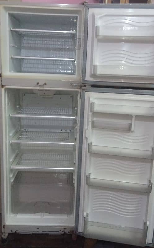 Dowlance Large size Refrigerator 3