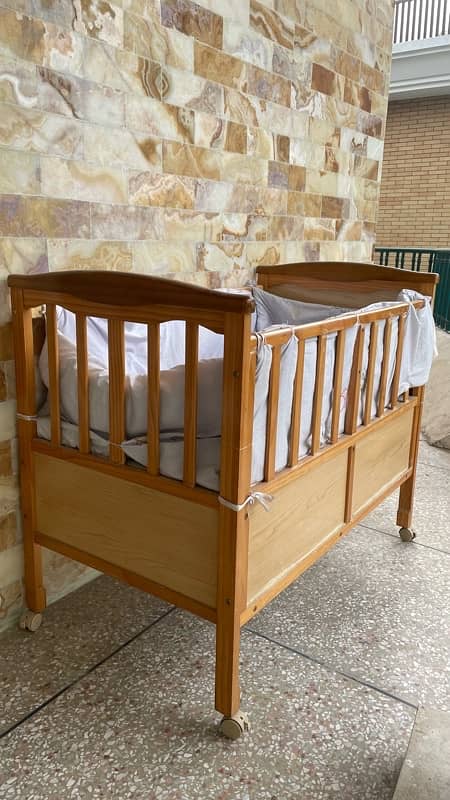 Baby cot for sale 1