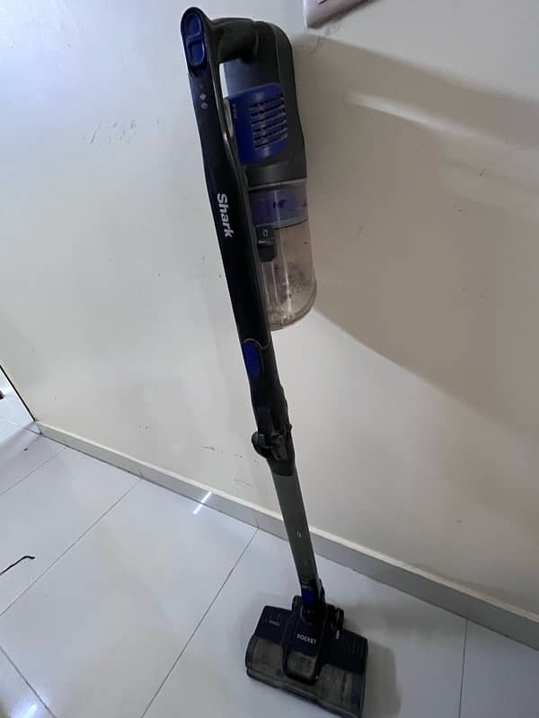 vaccum cleaner 1