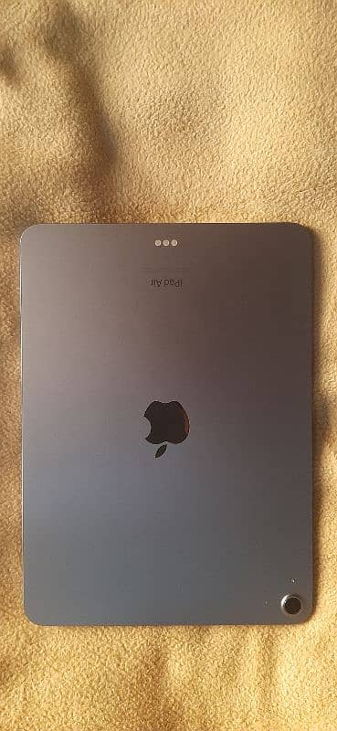 Ipad Air 5 New with box 3