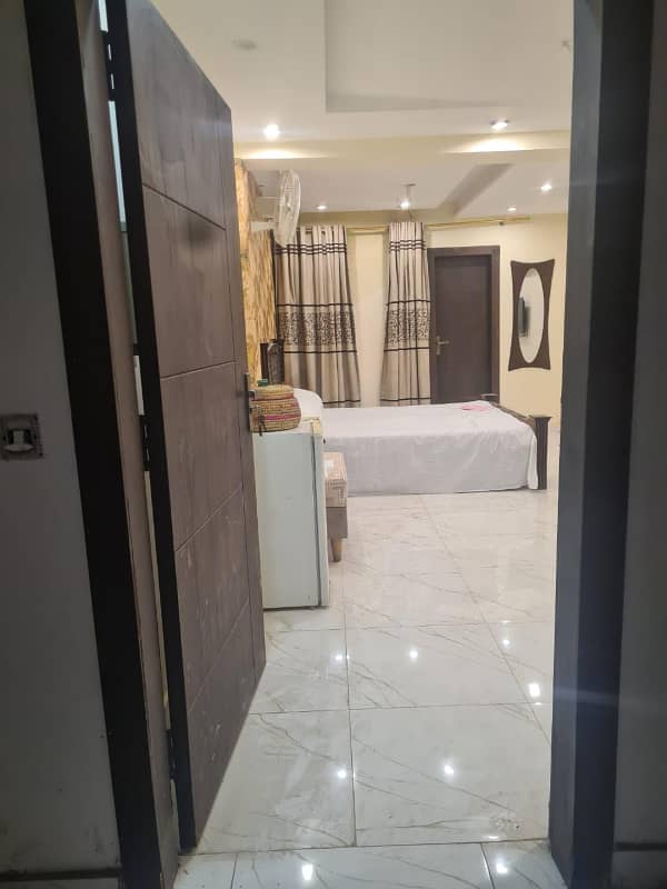 1 BEDROOM FURNIHSED APARTMENT IS AVAILABLE FOR RENT IN BAHRIA TOWN LAHORE 0