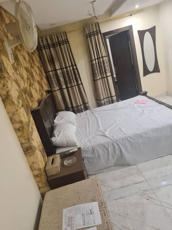 1 BEDROOM FURNIHSED APARTMENT IS AVAILABLE FOR RENT IN BAHRIA TOWN LAHORE 8