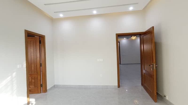 2100 Sq Ft ( 10 Marla ) House Available. For Sale in Margalla View Housing Society. MVCHS D-17 Islamabad. 34