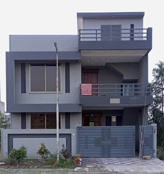 D-17 Extension 30x60 Beautiful Double Storey House For Sale in MVCHS D-17/1 Islamabad 0