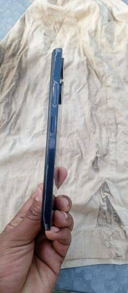 Infinix hot30i 3