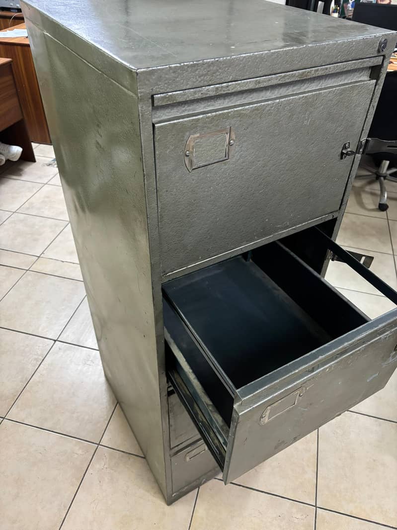 Steel Cabinet 4 Drawer For Sale 6