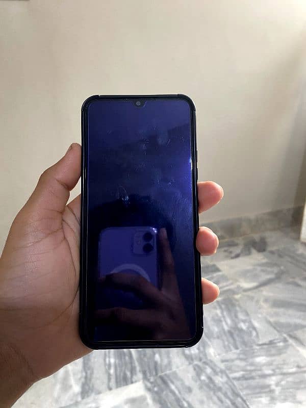 Realme C21-Y 3