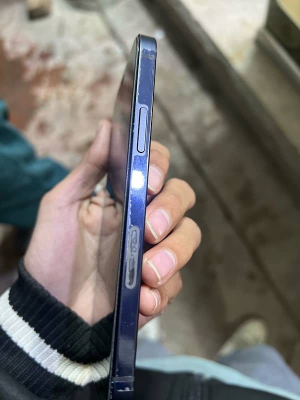 I PHONE 12 FACTORY UNLOCK WITH BOX 4